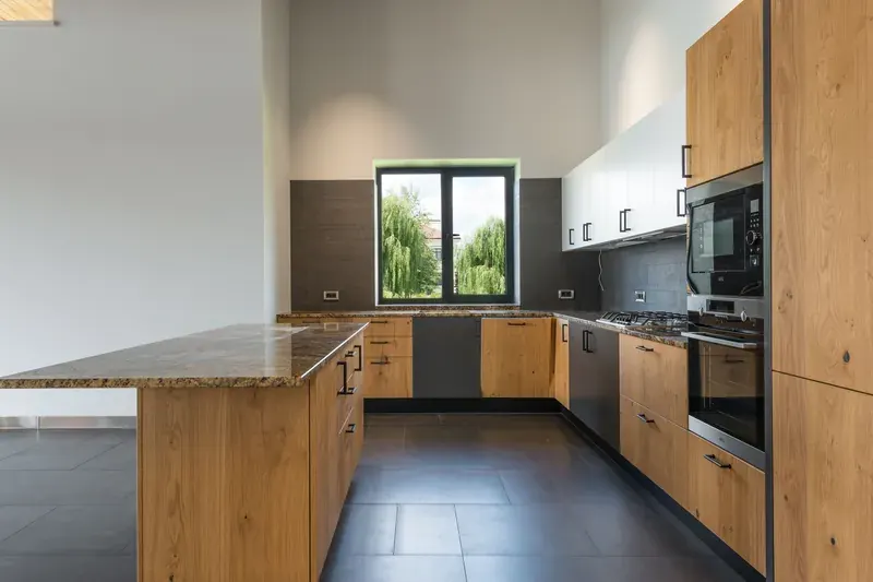 Kitchen Removal and Installation in Nuremberg Kitchen Removal and Installation in Nuremberg
